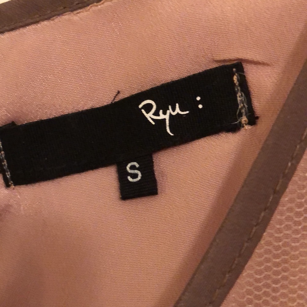 Dress by Ryu - Picture 8 of 11
